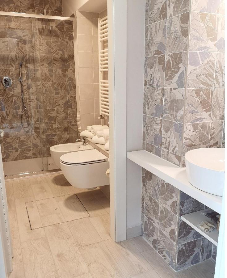 Appartamenti Smart A 30M Da Viale Dante E 100M Dal Mare Riccione Exterior foto