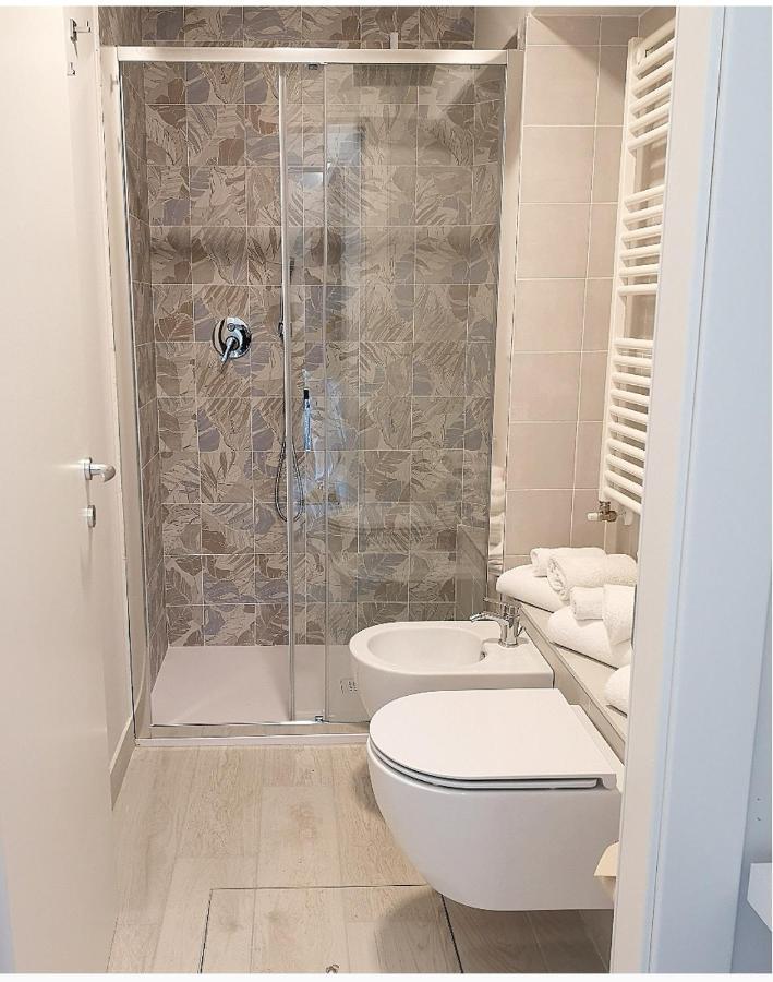 Appartamenti Smart A 30M Da Viale Dante E 100M Dal Mare Riccione Exterior foto